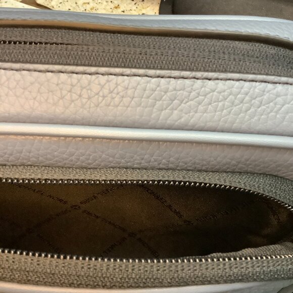 NWT Men's Cooper Pebbled Leather Camera Bag and Removable Small Accessory Pouch - Picture 8 of 8
